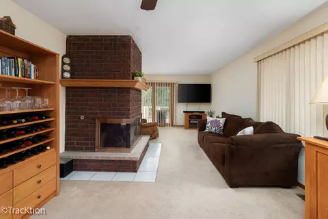 1446 Abourndale Ct, Wheeling, IL 60090 photo 9