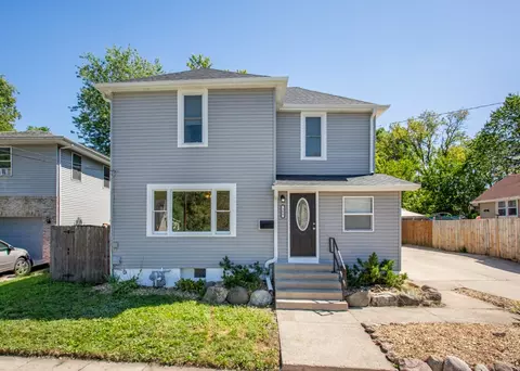 308 Hickory St, Dekalb, IL 60115