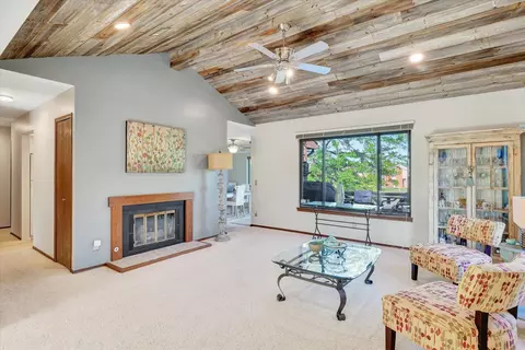 2116 Sunview Dr #2116, Champaign, IL 61821 photo 6