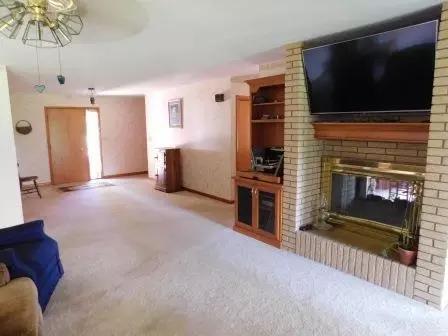 317 E Oak St, Chatsworth, IL 60921 photo 7