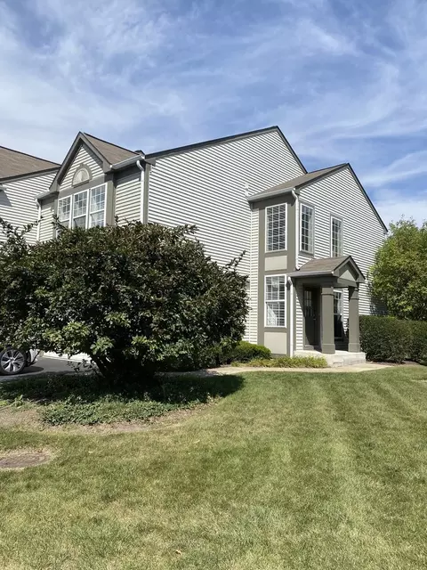 3132 Bromley Ln, Aurora, IL 60502