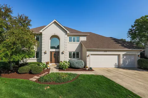 1122 Stockton Ct, Aurora, IL 60502