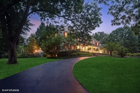 433 Signal Hill Rd, North Barrington, IL 60010