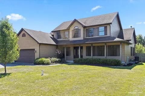 7907 Graf Rd, Harvard, IL 60033