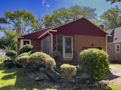 18425 Dixie Hwy, Homewood, IL 60430