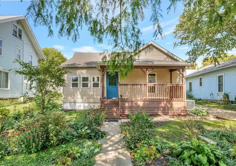 608 W Clark St, Champaign, IL 61820