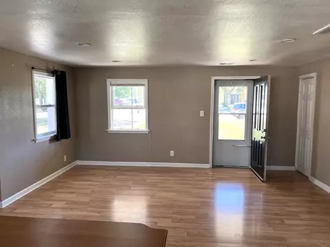 413 E Wabash Ave, Rantoul, IL 61866 photo 6