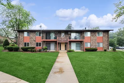 247 N Neltnor Blvd #B1D, West Chicago, IL 60185