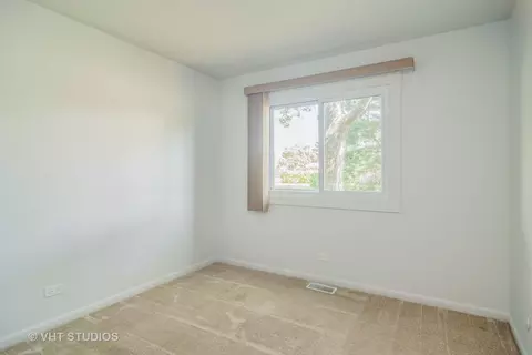 547 Greystone Ln #D1, Wheeling, IL 60090 photo 12