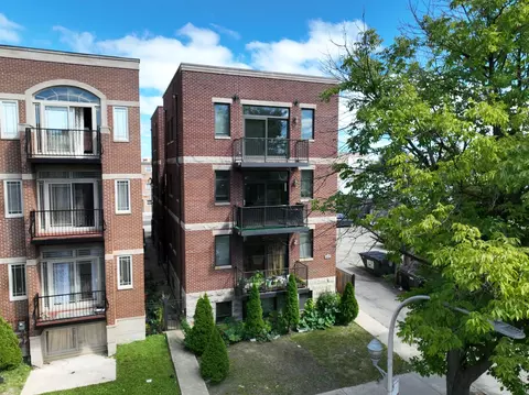 6415 N Francisco Ave #2W, Chicago, IL 60645