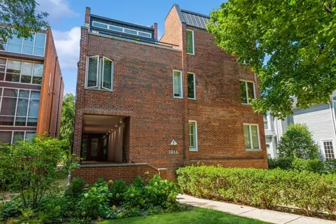 Undisclosed, Evanston, IL 60201