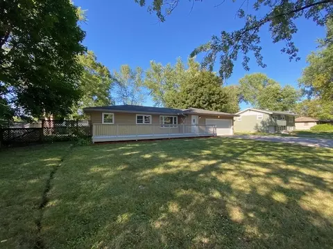 1908 Juniper Ln, Loves Park, IL 61111