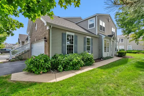 5110 Williston Ct #END, Plainfield, IL 60586