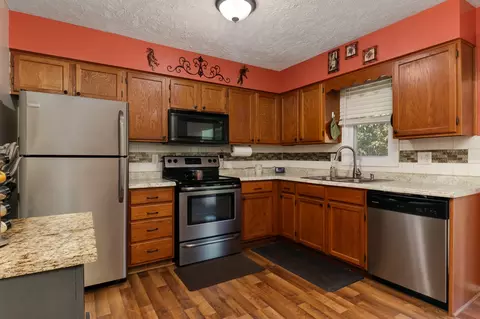 1408 N Hershey Rd, Bloomington, IL 61704 photo 10