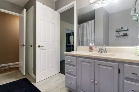 1408 N Hershey Rd, Bloomington, IL 61704 photo 13