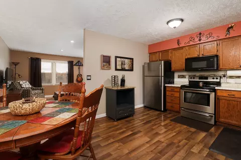 1408 N Hershey Rd, Bloomington, IL 61704 photo 8
