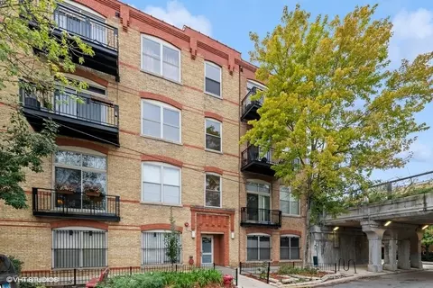 1740 N Maplewood Ave #210, Chicago, IL 60647