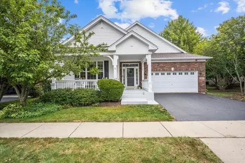 1827 Steffen Dr, Hoffman Estates, IL 60192