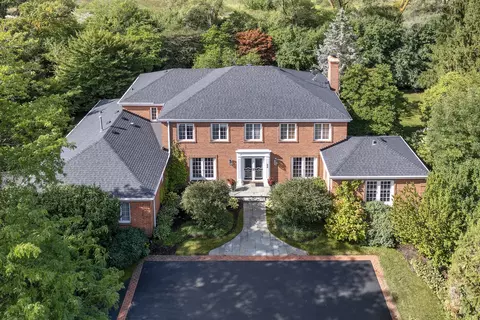 24 Longmeadow Rd, Winnetka, IL 60093