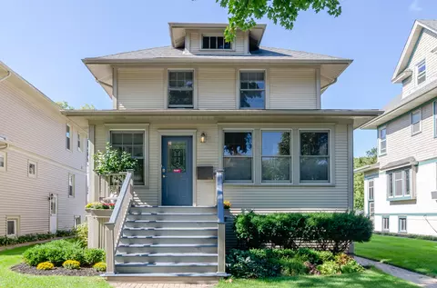1117 Wesley Ave, Oak Park, IL 60304