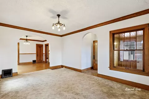891 S 4th Ave, Kankakee, IL 60901 photo 5