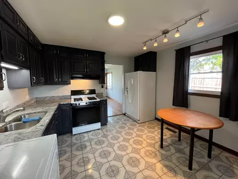 238 E 34th St, Steger, IL 60475 photo 5