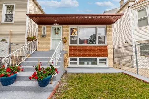4024 N Kimball Ave, Chicago, IL 60618