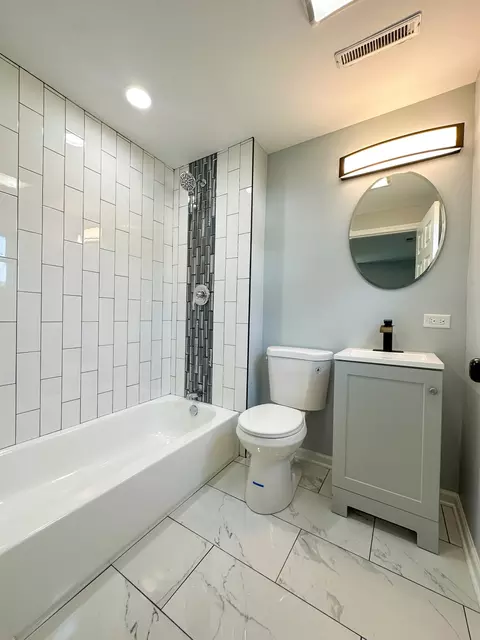 646 Frances St, Phoenix, IL 60426 photo 9