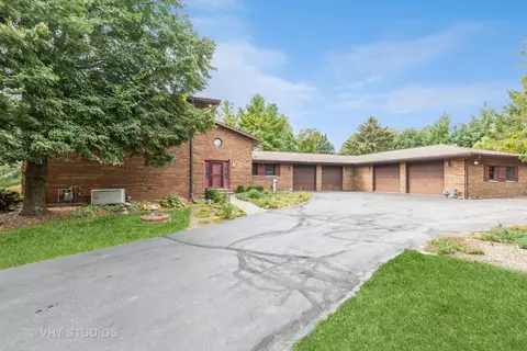 6606 Chickaloon Dr, Mchenry, IL 60050 photo 2