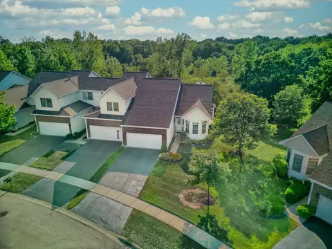 784 Duvall Dr, Woodstock, IL 60098