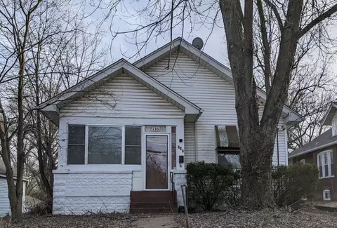 718 E Mckinley St, Belleville, IL 62220