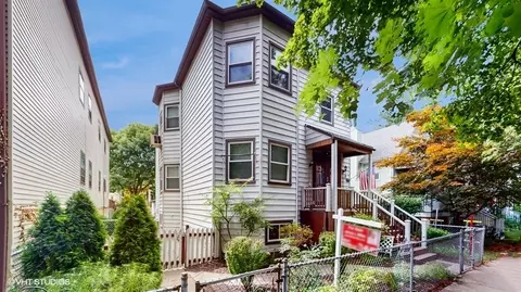 2153 W Leland Ave, Chicago, IL 60625