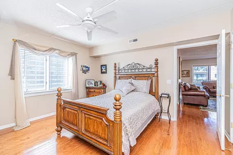 770 Pearson St #2-703, Des Plaines, IL 60016 photo 10
