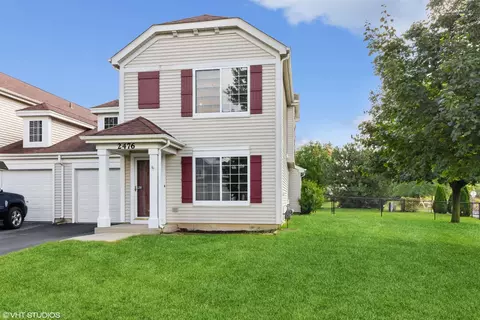 2476 Hillsboro Ln, Montgomery, IL 60538