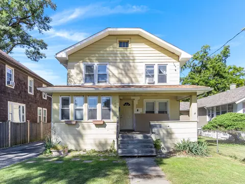 109 N William St, Joliet, IL 60435