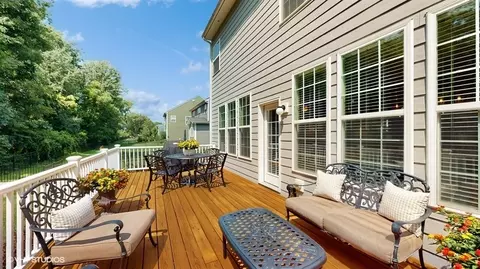 3669 Thornhill Dr, Elgin, IL 60124 photo 34