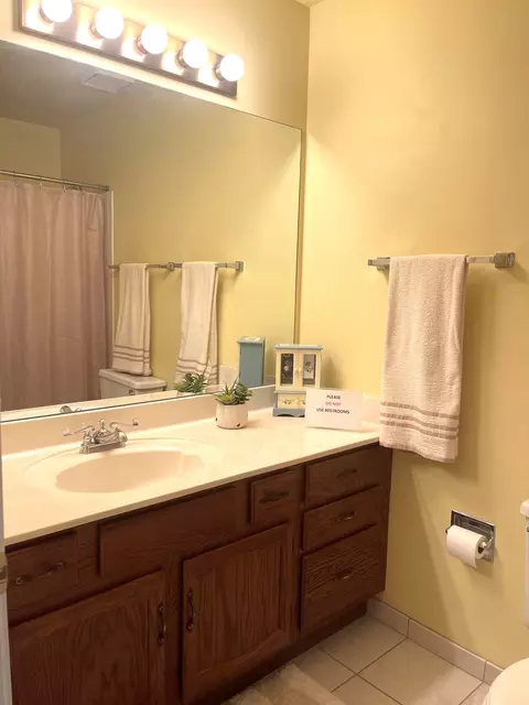 1400 Ashton Ct #B2, Wheeling, IL 60090 photo 16
