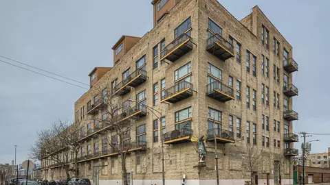 2545 S Dearborn St #318, Chicago, IL 60616