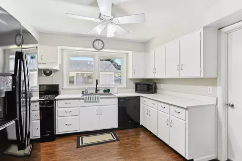 619 Breen Dr, Champaign, IL 61820 photo 7