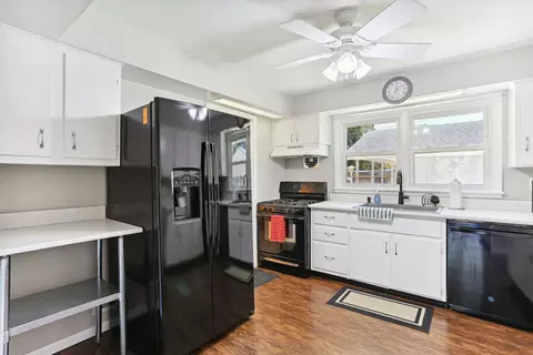 619 Breen Dr, Champaign, IL 61820 photo 9