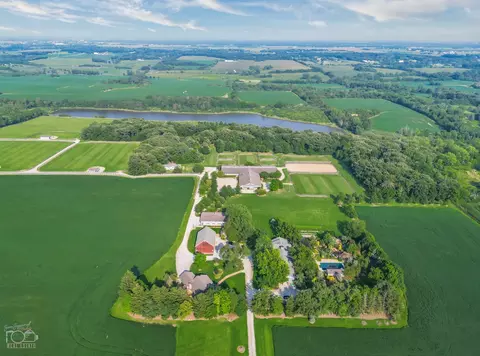 27241 S Stoney Island Ave, Crete, IL 60417