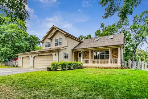 440 Farm Bridge Rd, Lake Zurich, IL 60047