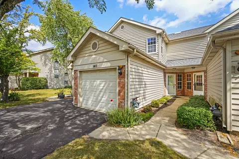 1413 Fairway Dr, Glendale Heights, IL 60139