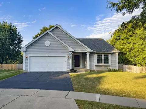 6504 Fairfax Ct, Carpentersville, IL 60110