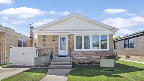 8315 W Addison St, Chicago, IL 60634