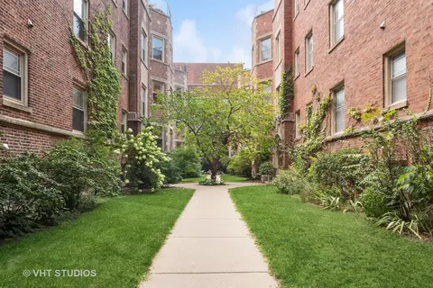 6812 N Ashland Blvd #3B, Chicago, IL 60626