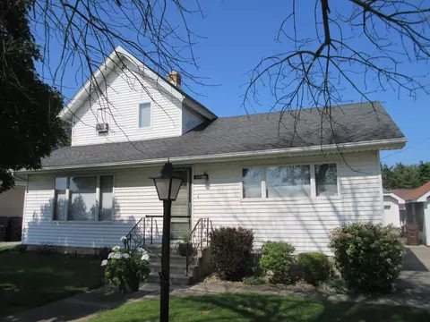 Exterior - 410 Dixie Hwy, Beecher, IL 60401 photo 2 of 14