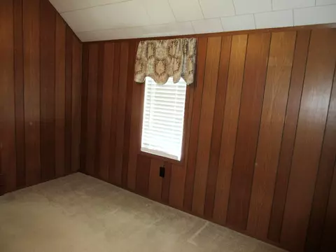 Bedroom - 410 Dixie Hwy, Beecher, IL 60401 photo 3 of 5