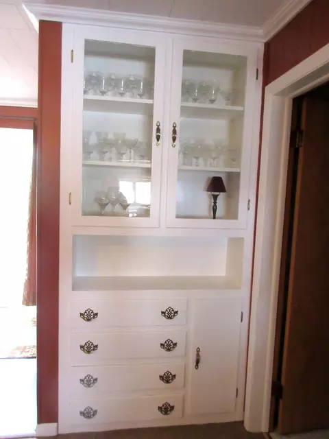 Kitchen - 410 Dixie Hwy, Beecher, IL 60401 photo 1 of 4