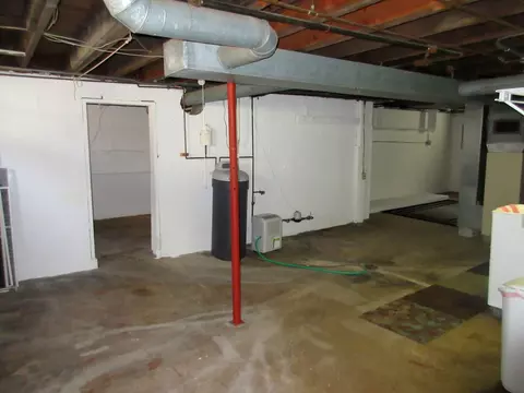 Exterior - 410 Dixie Hwy, Beecher, IL 60401 photo 11 of 14